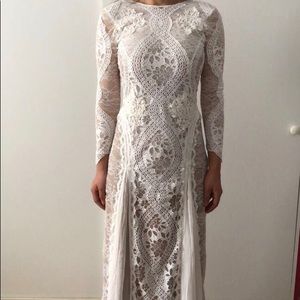 Long sleeve wedding dress